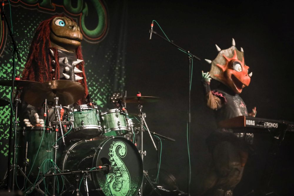 Heavysaurus: einzigartige Dino-Metalband bietet Live-Spaß für Klein & Groß  – Time For Metal – Das Metal Magazin & Metal Podcast