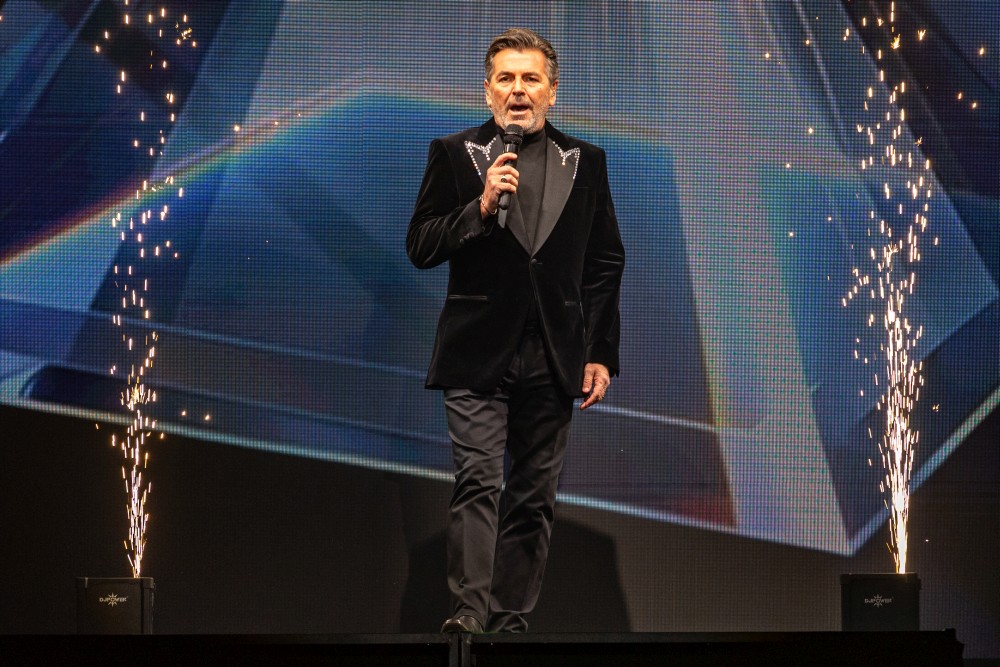 Thomas Anders sings Modern Talking